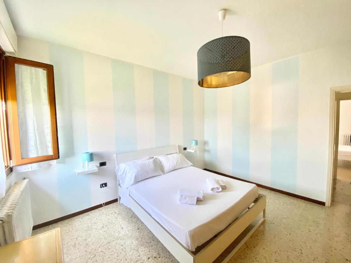 Isa Sirmione Apartments Екстер'єр фото