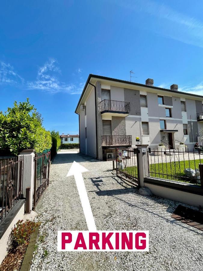 Isa Sirmione Apartments Екстер'єр фото