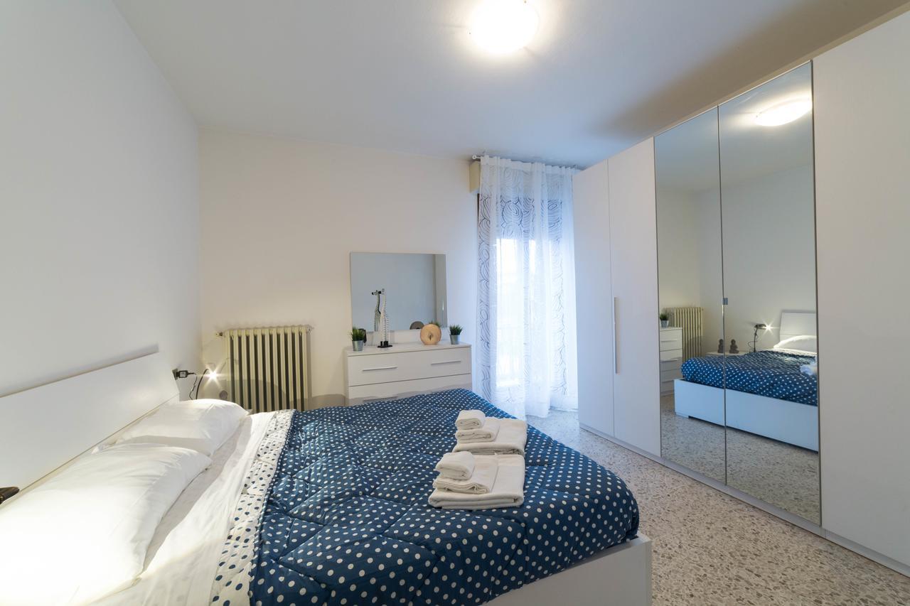 Isa Sirmione Apartments Екстер'єр фото