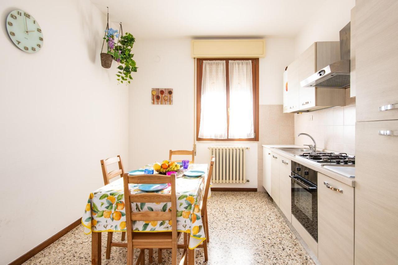 Isa Sirmione Apartments Екстер'єр фото