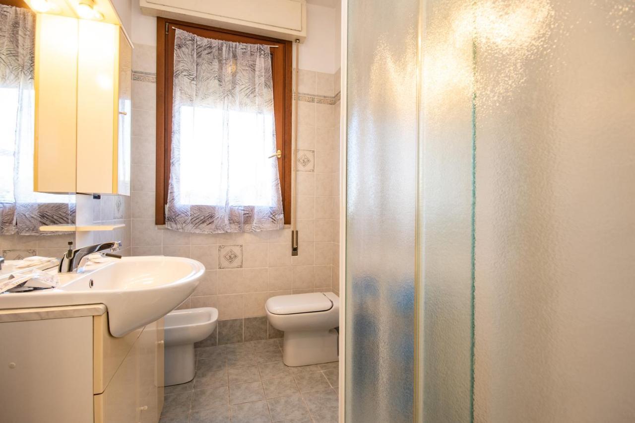 Isa Sirmione Apartments Екстер'єр фото